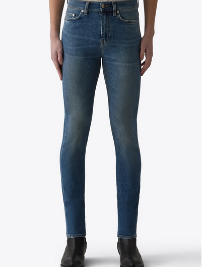screenshot_202025-03-18_20at_2006-59-27_20blk_20dnm_20jeans_2001_20vintage_20blue_20reversible.png