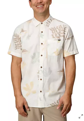 Reef Men Regular fit Short Sleeve Button-Up Shirt Medium White