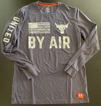 Under Armour Mens Loose fit Long Sleeve Graphic T-Shirt Shirt Medium Grey Solid