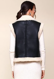Avec Les Filles Women's Classic Fit Faux Leather Sherpa Trucker Vest Medium