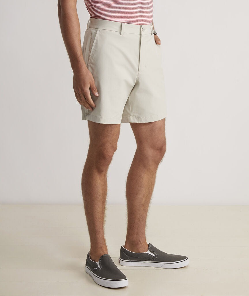 Vineyard Vines Mens Flat Front 7 Inch on the Go Shorts White 36