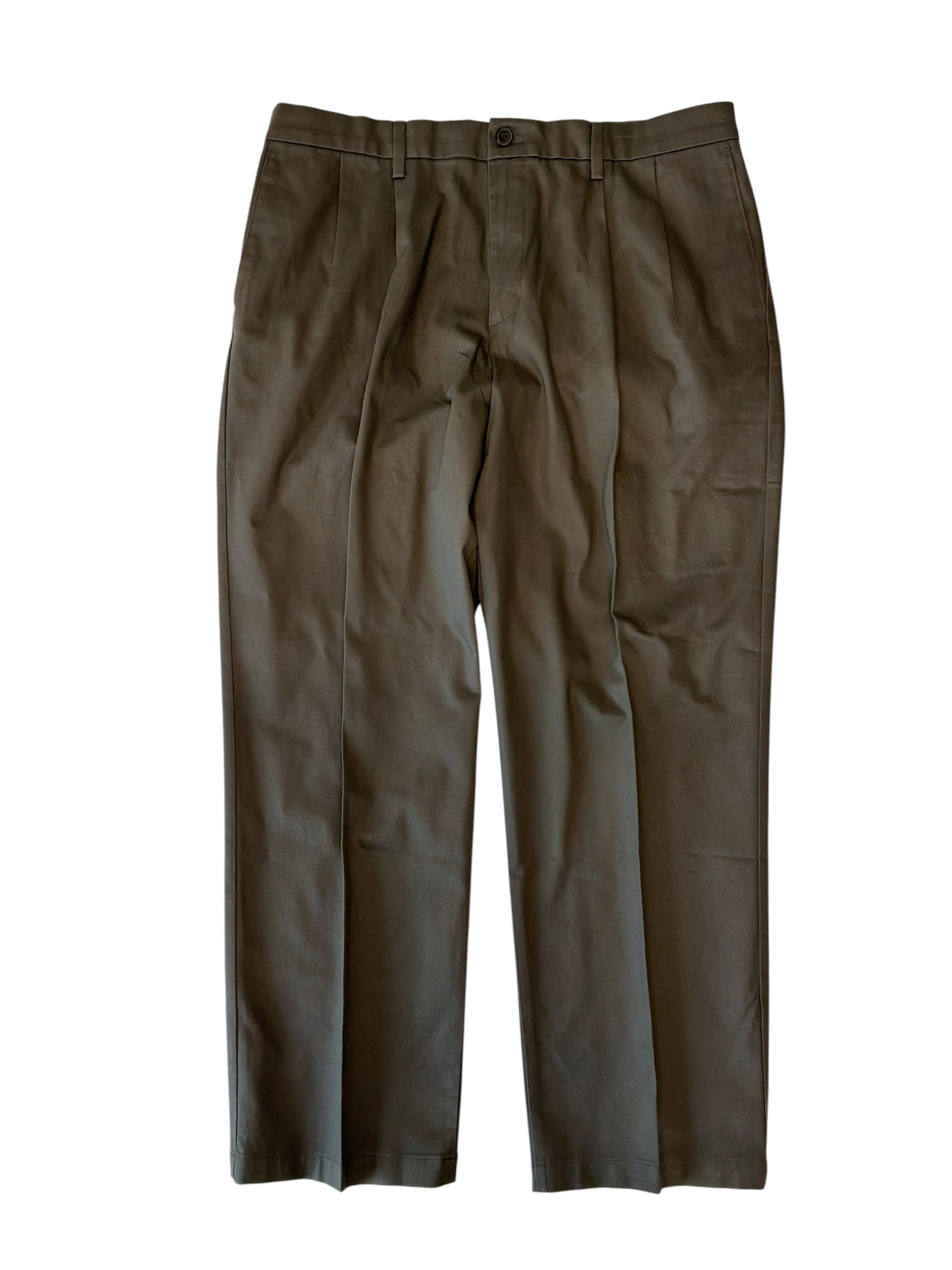 Dockers Mens Classic fit Cotton Dress Pants 33 / 30 Brown Solid