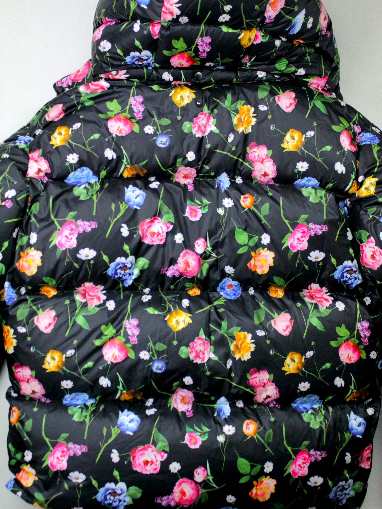 Mackage Mens Kent Hooded Puffer Jacket Size 46 Floral Print